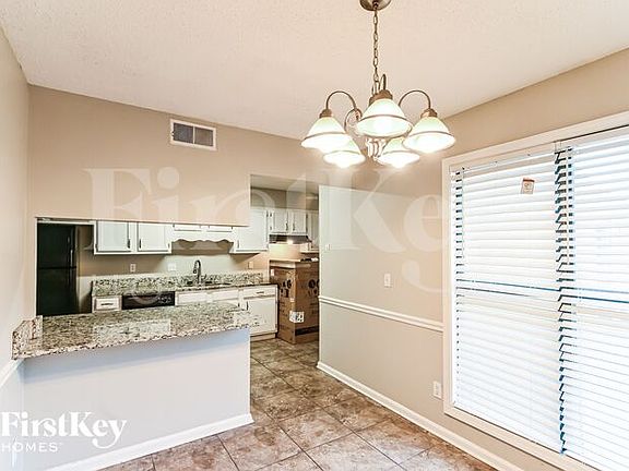 5th image of 5962 Hickory Leaf Dr