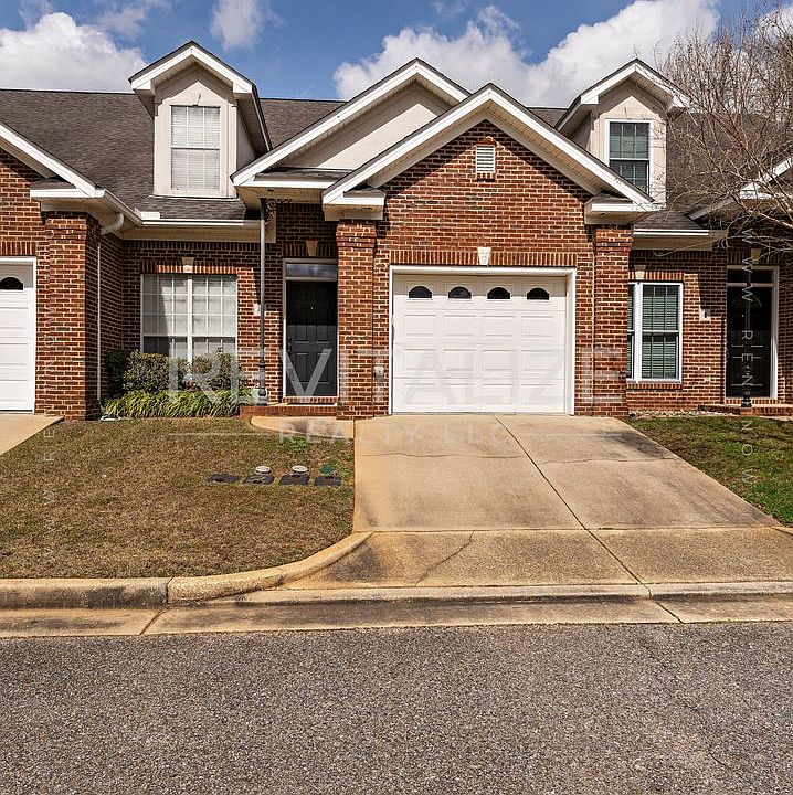 1st image of 211 West Dr Unit 3