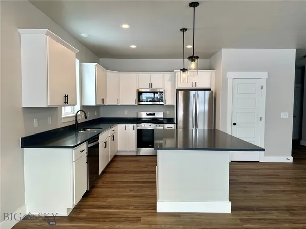 2303 Oriole Dr, Belgrade, MT 59714