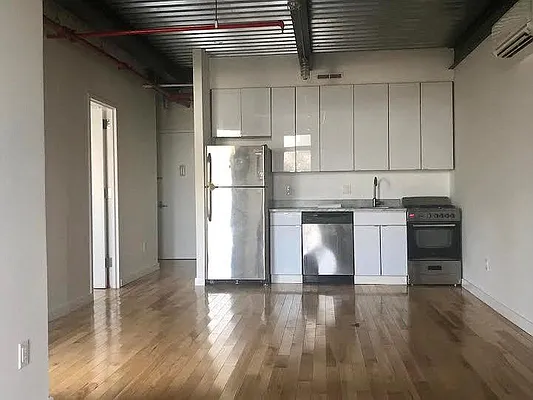 Rented by Dream Space Realty | media 9