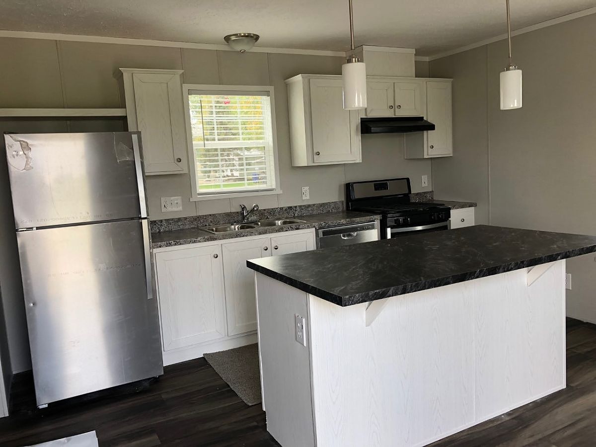 1515 Vandenbroek Rd 64, Little Chute, WI 54140 Zillow