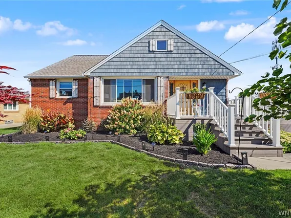 32 Hamilton Ave, Lackawanna, NY 14218