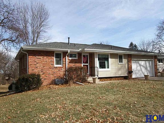 2nd image of 8540 Sandalwood Dr