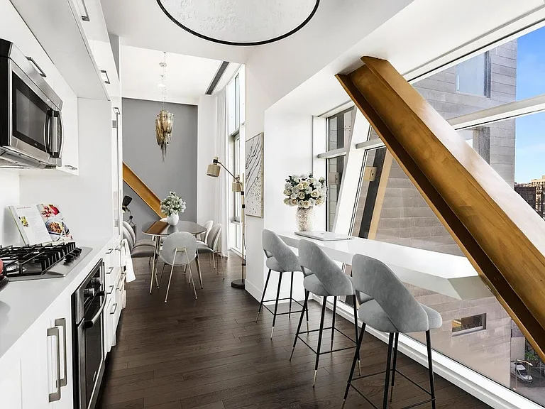 52 E 4th St #9 — Photo 4