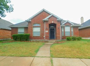 6121 Apache Dr, The Colony, TX 75056