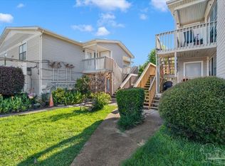 1301 Redwood Ln APT F, Gulf Breeze, FL 32563