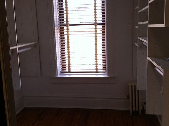 2nd small BR/walk-in closet/office