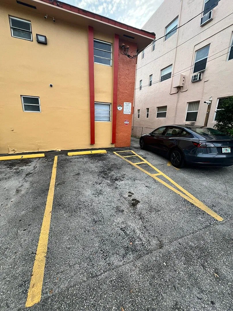 1912 sw 2nd st APT 3, Miami, FL 33135 — Photo 3