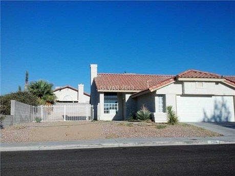 2nd image of 2208 San Deluna St