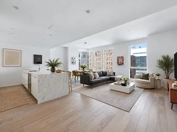 150 E 23rd St APT 14B, New York, NY 10010