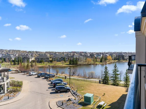6079 Maynard Way NW #449, Edmonton, AB T6R 0S4