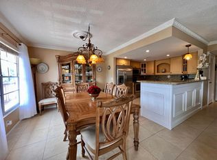 312 Wellington Dr E #L, West Palm Beach, FL 33417