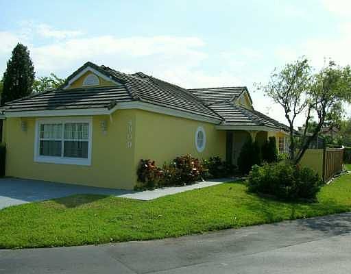 4/2 Single Family Residence
