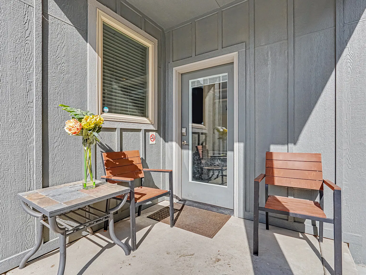 3 bed, 2.5 bath, 1900 sqft, $3,195 — Photo 4
