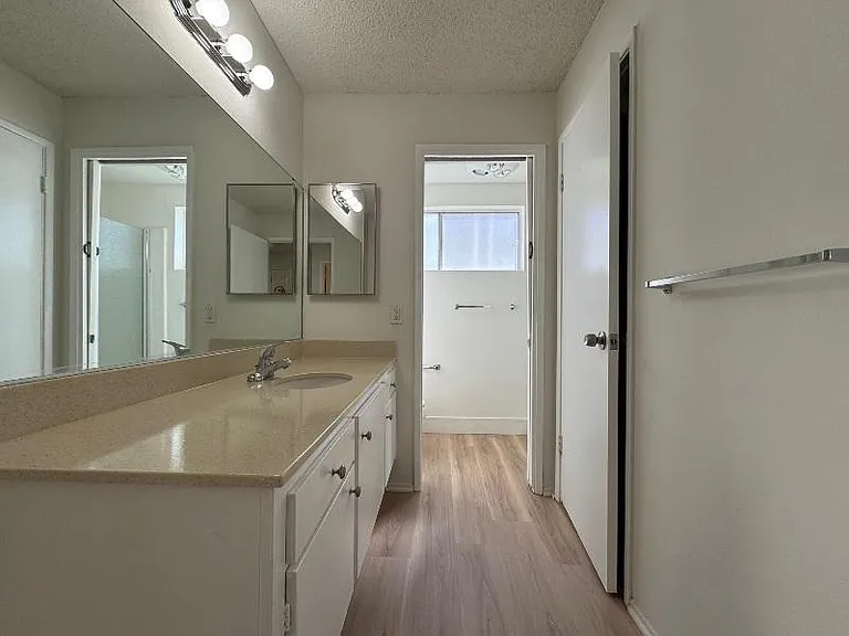 100 22nd St #9 — Photo 13
