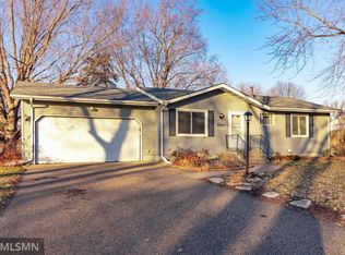 6655 Upper 163rd Ct W, Rosemount, MN 55068