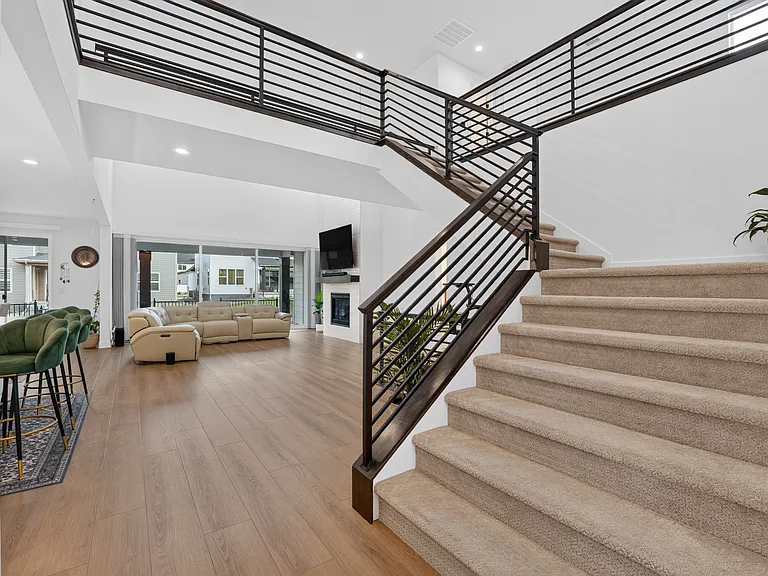 5868 Santa Cruz Point — Photo 37