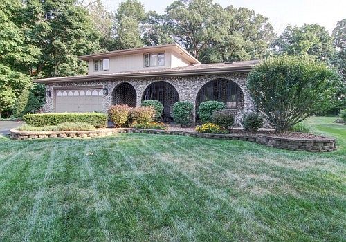 1st image of 342 Gina Dr
