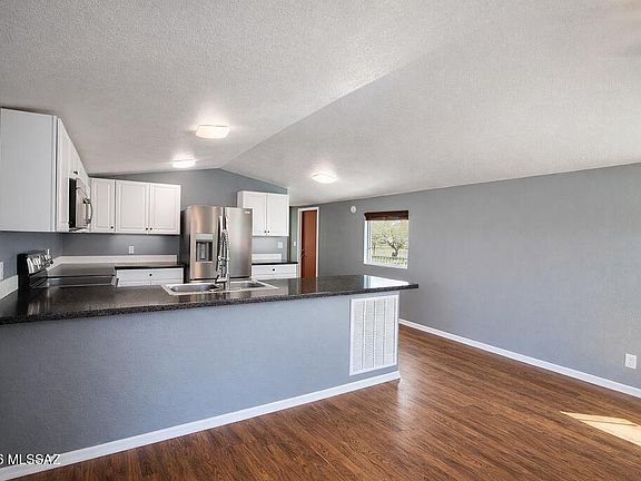 3rd image of 6240 N Sundown Rd