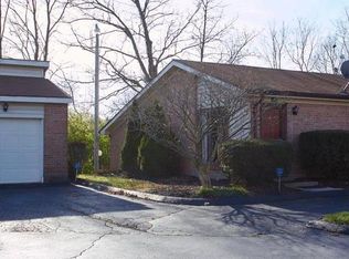 1260 Hollowbrook Dr, Dayton, OH 45458