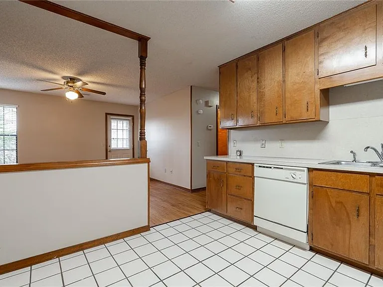 372 S Crossover Rd — Photo 10