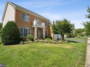 720 Pearson Point Pl, Annapolis, MD 21401