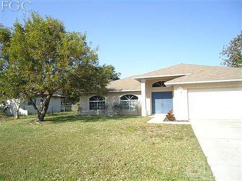 1st image of 708 SE 9th Pl