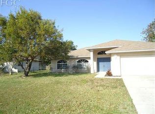 708 SE 9th Pl, Cape Coral, FL 33990