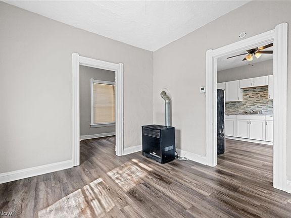 4th image of 12307 Plover St