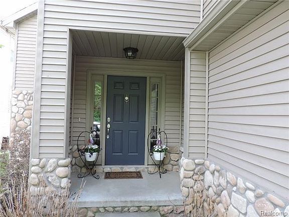 4th image of 781 Milford Glen Ct