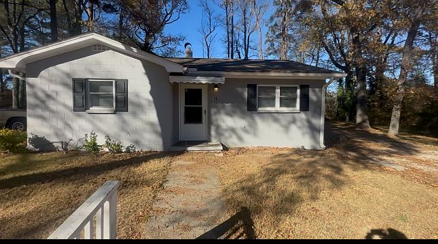 Front view of the home.