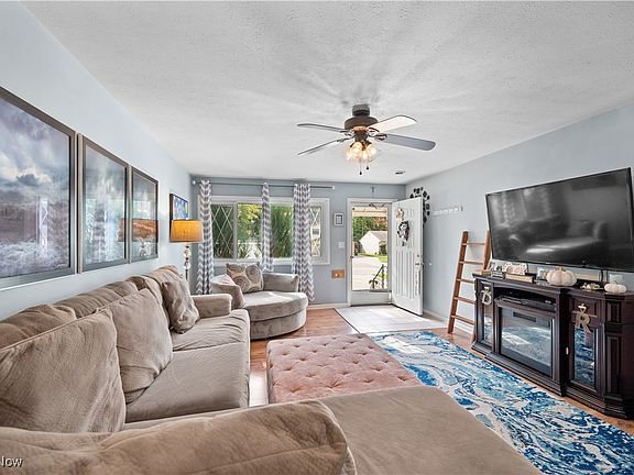 5th image of 5900 Sequoia Dr