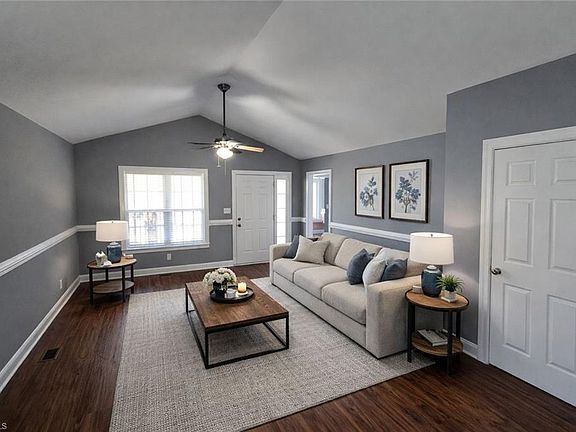 4th image of 2208 Foxfire Ln