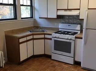 100 Van Buskirk Rd, Teaneck, NJ 07666