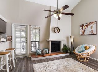 Deer Oaks Apartments, San Antonio, TX 78240