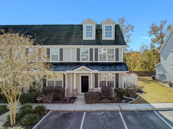 821 Hemingway Cir, Summerville, SC 29483