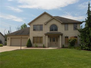 9530 Don Dr, North Huntingdon, PA