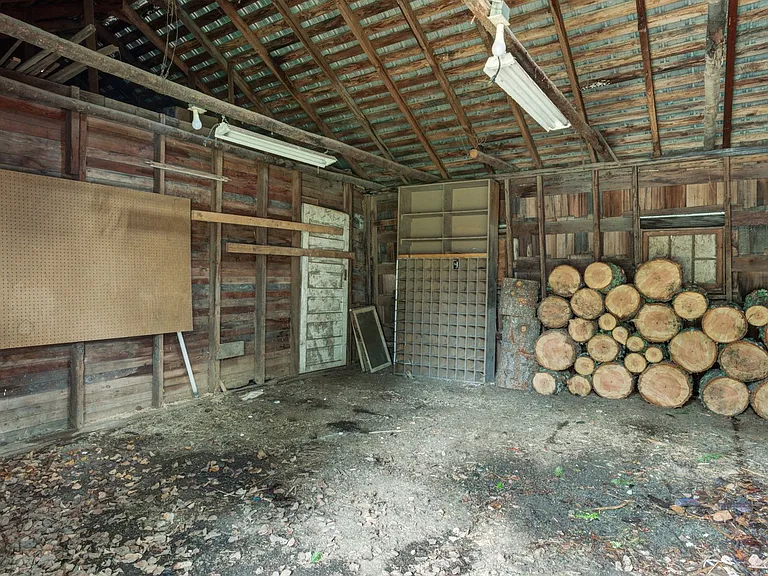 11825 Woods Lake Rd — Photo 45