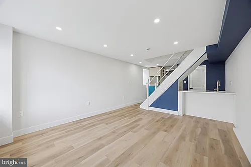 4522 Baker St Photo 1