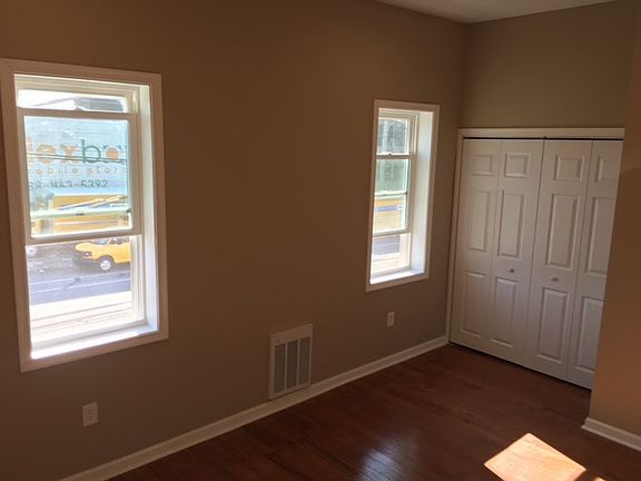 3rd image of 1227 Belmont Avenue # Fl 2nd