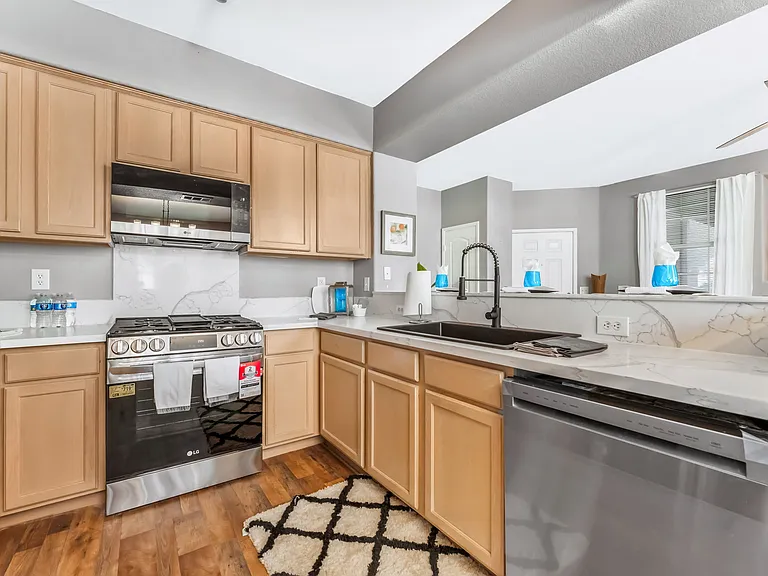 9901 Trailwood Dr #1120 — Photo 36