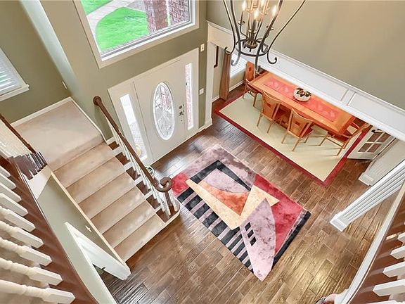 3rd image of 169 Pinehurst Dr