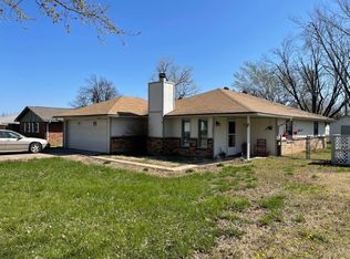 1308 S 10th St, Blackwell, OK 74631