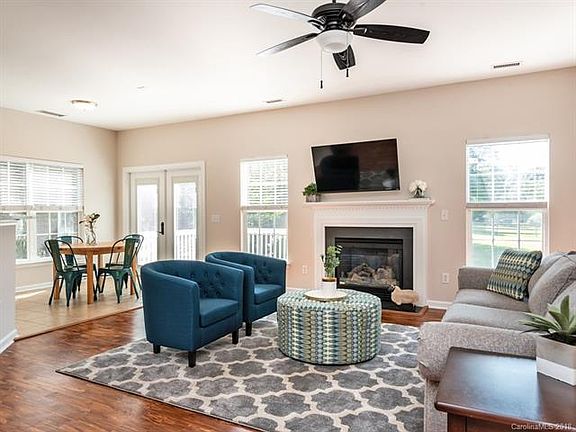 5th image of 8905 Dartington Ln