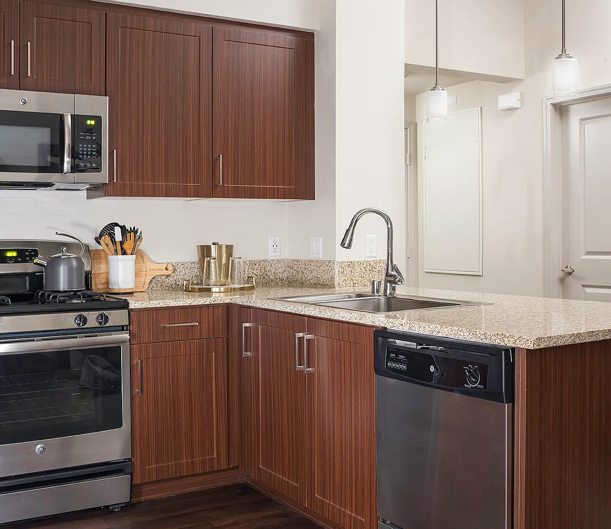Building Photo - Skye Apartments