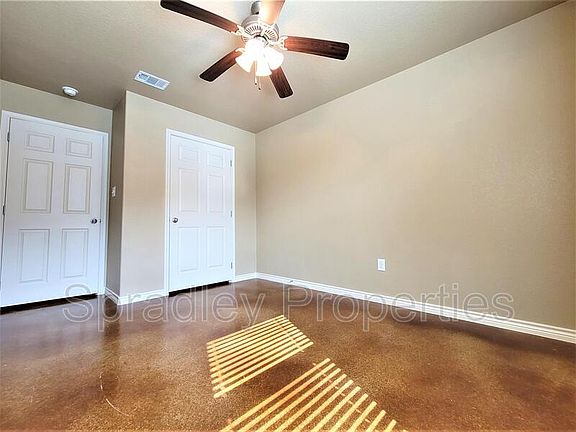 5th image of 1562 Chance Ct