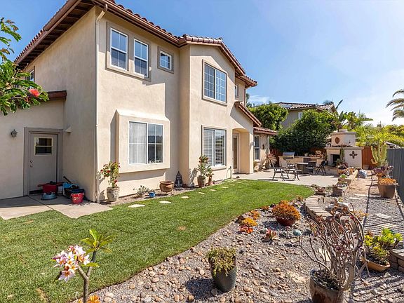 2nd image of 2198 Vista La Nisa