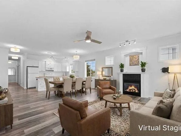 29 N Railway St #201, Okotoks, AB T1S 1B6