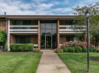 1265 Lost Nation Rd APT 6, Willoughby, OH 44094