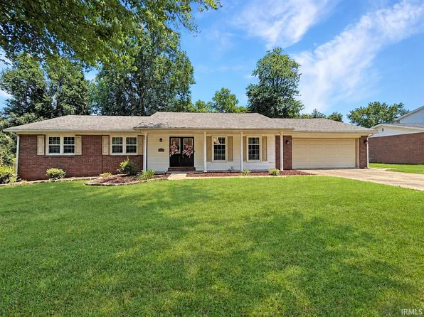 5200 Kenwood Dr, Newburgh, IN 47630